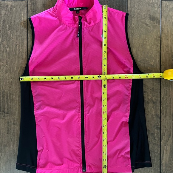 IllumiNITE Newport Reflective Running/Walking Vest, M - Picture 13 of 14